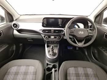 Neu Hyundai i10 Premium 79 PS (58 kW) 2026 Schwarz Kleinwagen