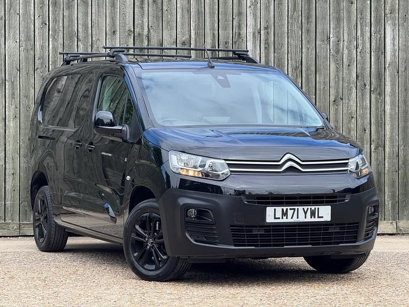 Black Used 2021 Citroën Berlingo MPV | £14,000 (Expensive) - Image 1/4