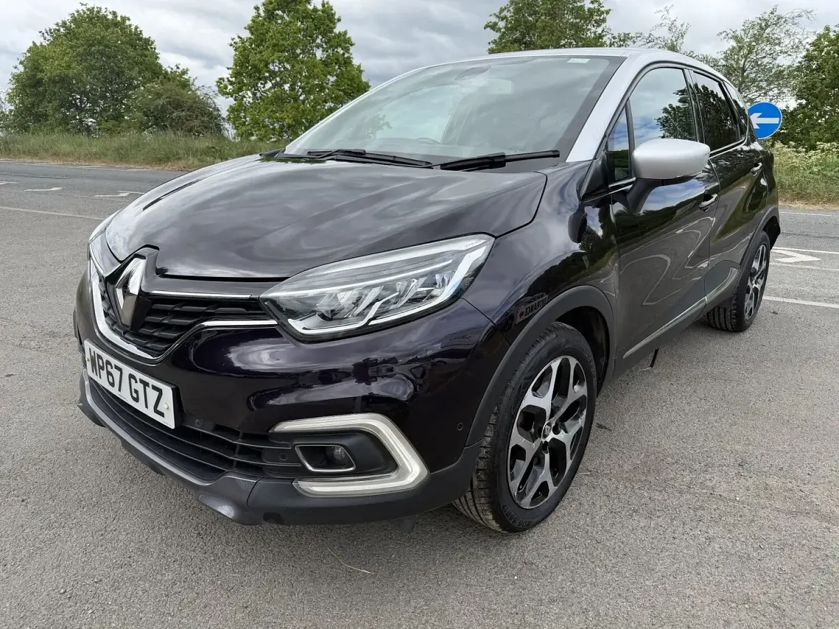Used Renault Captur Signature S 2017 Purple SUV