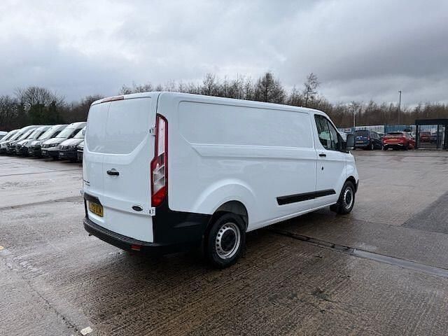 Used Ford Transit Custom 130 HP (95 kW) 2023 White Van