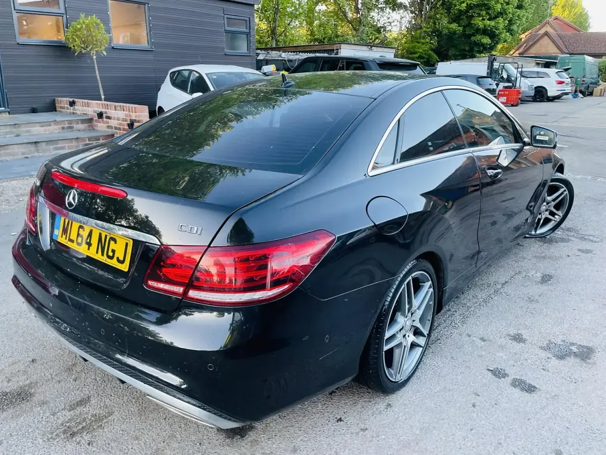 Second-hand Mercedes E250 AMG 204 CP (150 kW) 2014 Negru Coupe