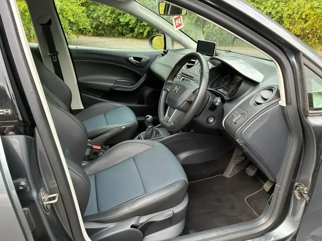 Used Seat Ibiza I-Tech 105 HP (77 kW) 2015 Grey Hatchback