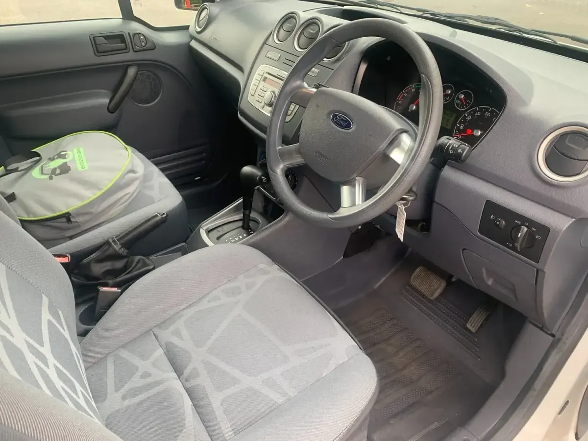 Used Ford Transit Connect 2011 White MPV