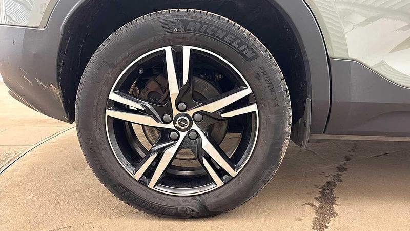 Used Volvo XC40 Plus 197 HP (144 kW) 2022 Sage green SUV