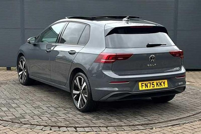 Used VW Golf VIII 150 HP (110 kW) 2025