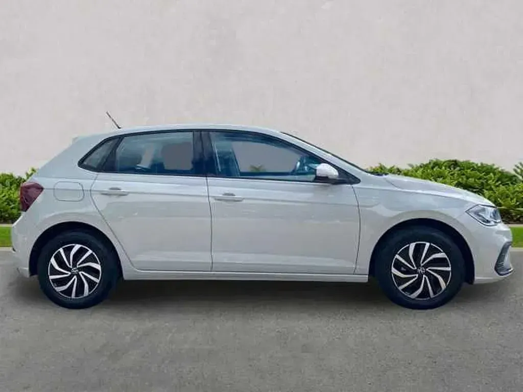 Used VW Polo Life 95 HP (69 kW) 2024 Grey Hatchback