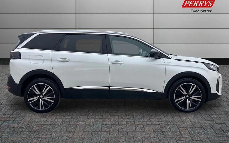 Used Peugeot 5008 Premium 131 HP (96 kW) 2022 MPV