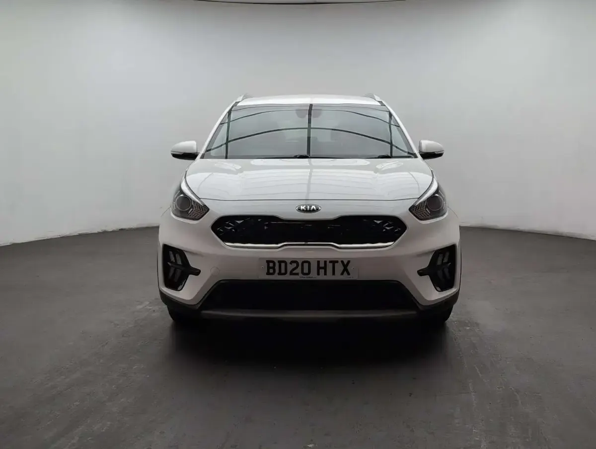 Used Kia Niro 141 HP (103 kW) 2020 White SUV