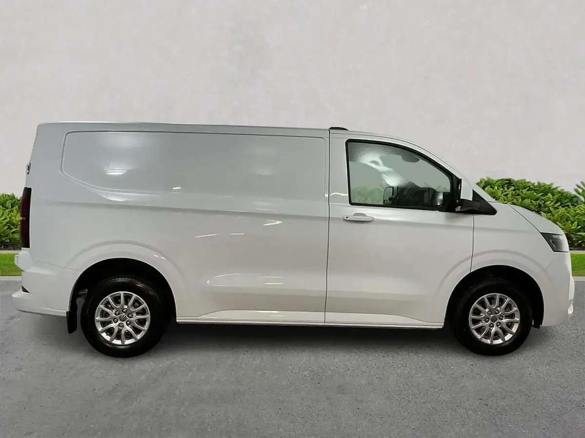 Used VW T7 Pro 150 HP (110 kW) 2026 White Van