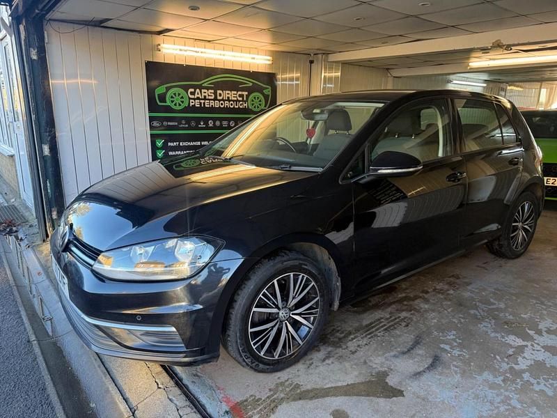 Used VW Golf VII SE 115 HP (84 kW) 2017 Black Hatchback