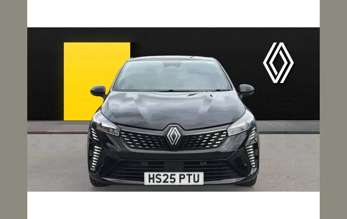 Used Renault Clio Techno 90 HP (66 kW) 2025 Black  Hatchback