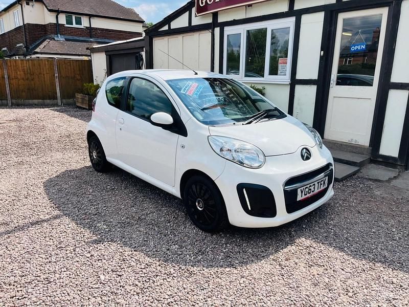 White Used 2013 Citroën C1 VTR Sport Hatchback | £2,995 (Fair price) - Image 1/4