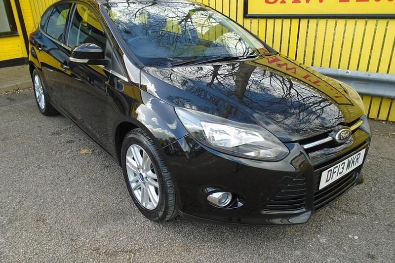 Used Ford Focus Titanium 125 HP (91 kW) 2013 Black Hatchback