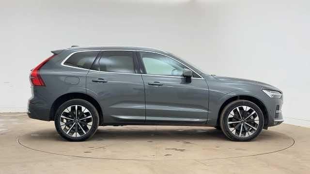 Used Volvo XC60 Ultra 247 HP (181 kW) 2025 Green SUV
