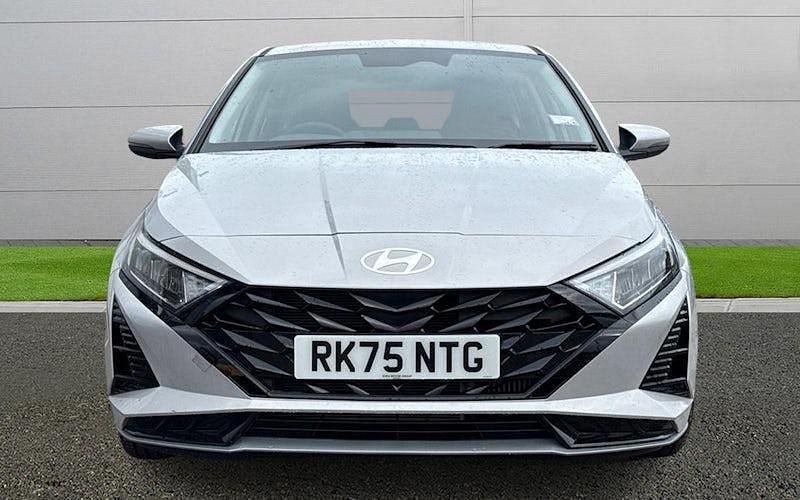 Used Hyundai i20 Advanced 101 HP (74 kW) 2024 Grey Hatchback