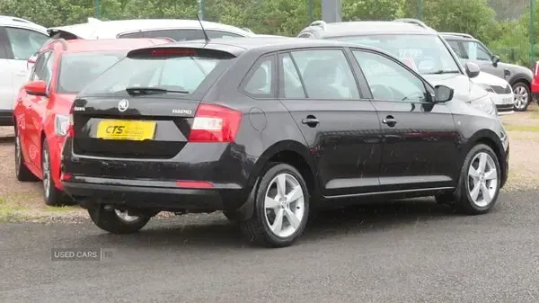 Used Skoda Rapid Elegance 90 HP (66 kW) 2014 Black Hatchback