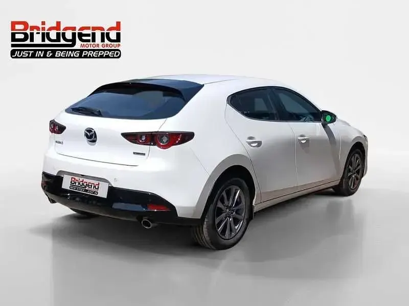 Used Mazda 3 2023 White Hatchback