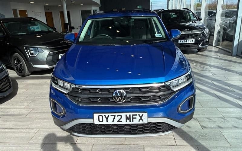 Used VW T-Roc Life 150 HP (110 kW) 2025 SUV