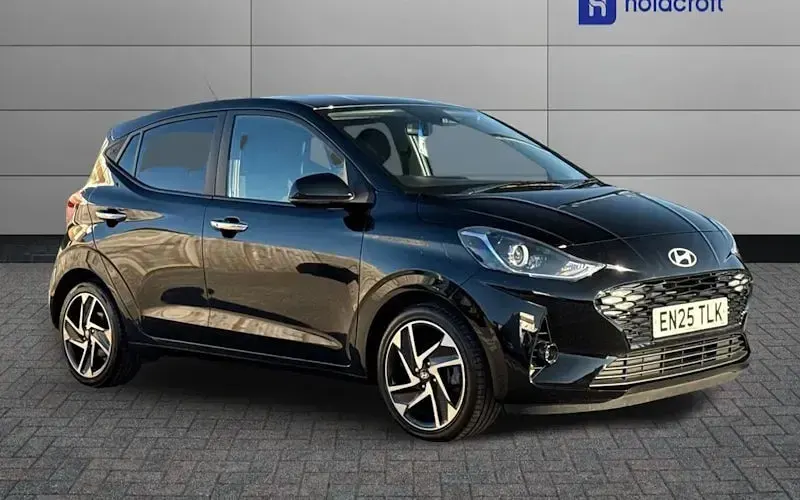 Used Hyundai i10 Premium 79 HP (58 kW) 2025 Hatchback