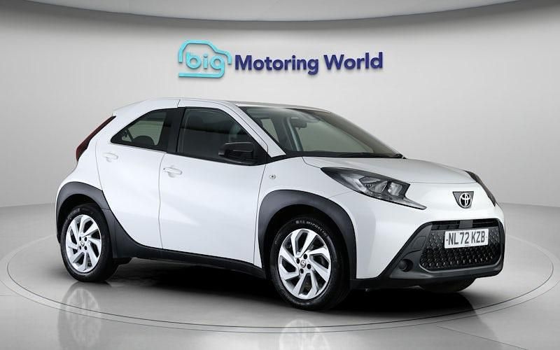 Used Toyota Aygo X PURE 72 HP (52 kW) 2025 SUV