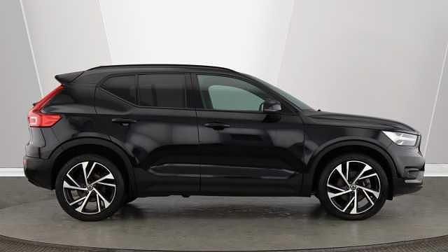 Used Volvo XC40 R-Design Pro 197 HP (144 kW) 2021 Black SUV