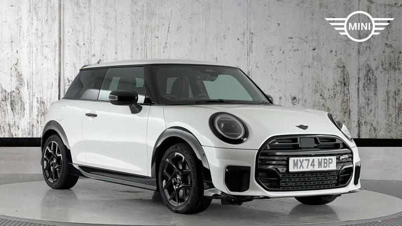White Used 2025 Mini Cooper S Hatch Hatchback | £28,524 (A bit pricey) - Image 1/4