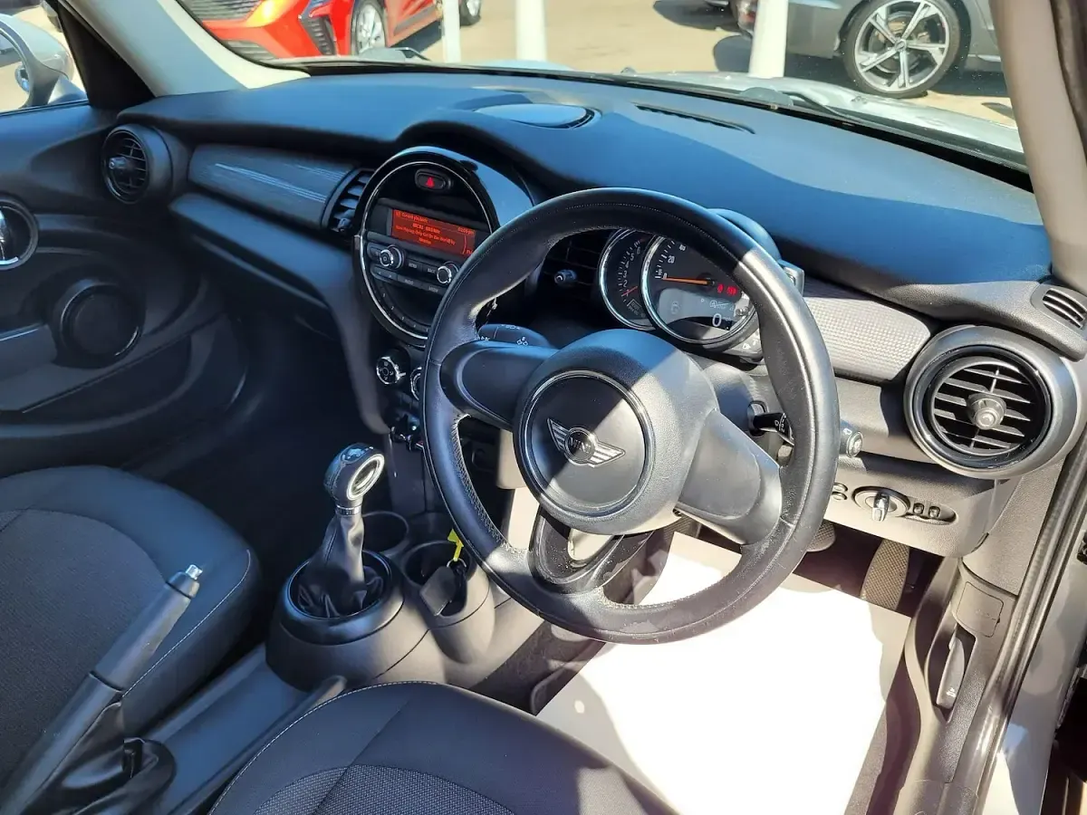 Used Mini Cooper Hatch 136 HP (100 kW) 2018 Grey Hatchback