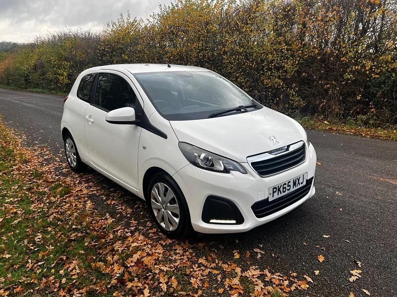 Used Peugeot 108 Active 68 HP (50 kW) 2015 White Hatchback