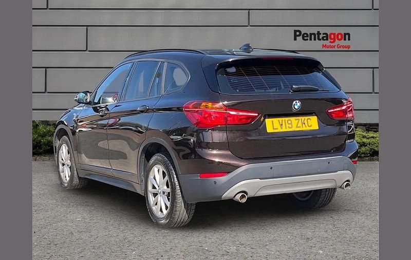 Usado BMW X1 Comfort Edition 188 CV (138 kW) 2019 Marrón SUV