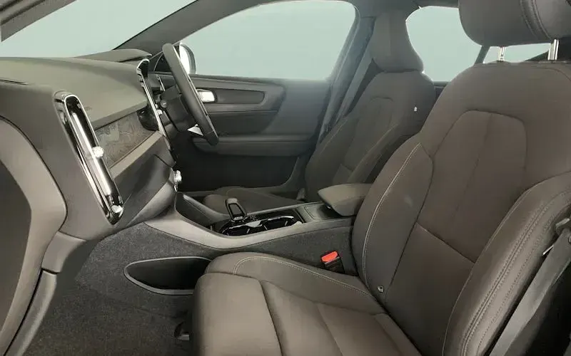 Used Volvo XC40 Core 169 kW (231 HP) 2022 SUV