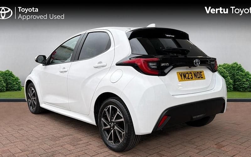 Used Toyota Yaris Hybrid Design 116 HP (85 kW) 2026 Hatchback