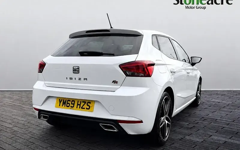 Used Seat Ibiza FR Sport 80 HP (58 kW) 2021 White Hatchback