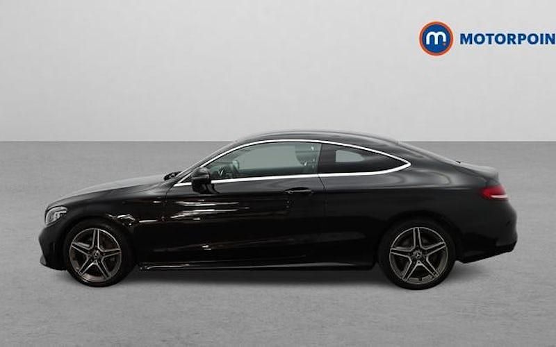 Used Mercedes C300 AMG Line Premium 258 HP (189 kW) 2019 Black Coupe