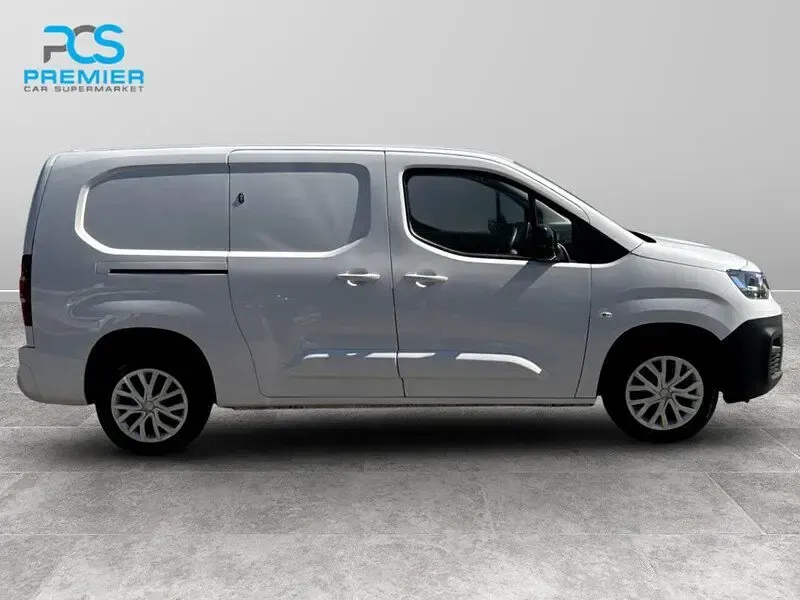 Used Fiat Doblò 2023 White MPV