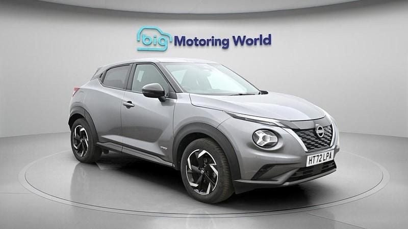 Used Nissan Juke N-Connecta 143 HP (105 kW) 2023 Grey SUV