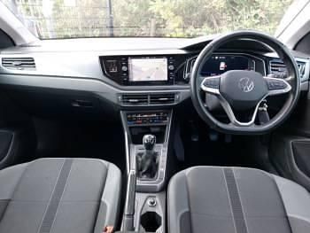 Begagnad VW Polo Style 95 HK (69 kW) 2023 Blå Halvkombi