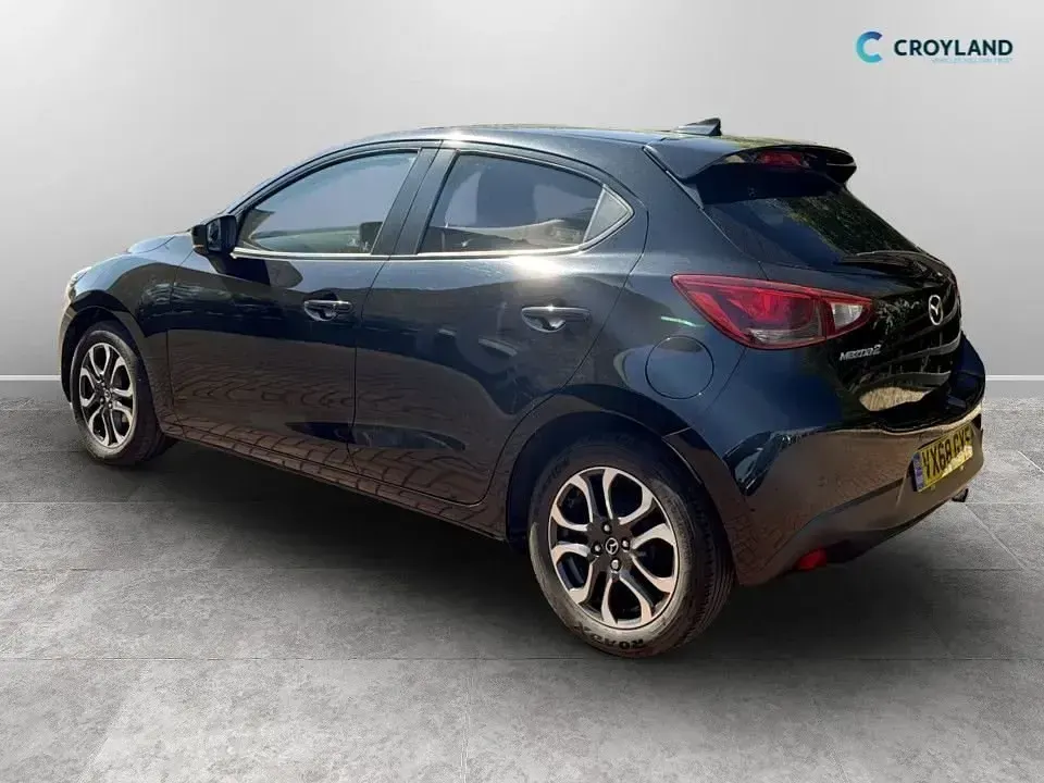 Używany Mazda 2 Inclusive 90 KM (66 kW) 2018 Czarny Hatchback