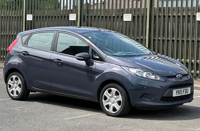 Grey Used 2012 Ford Fiesta Hatchback | £2,495 (Good price) - Image 1/4