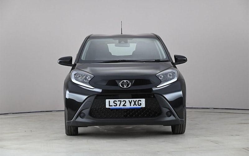 Used Toyota Aygo X PURE 72 HP (52 kW) 2025 SUV