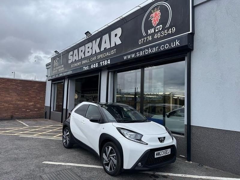 White Used 2023 Toyota Aygo X SUV | £13,495 - Image 1/4