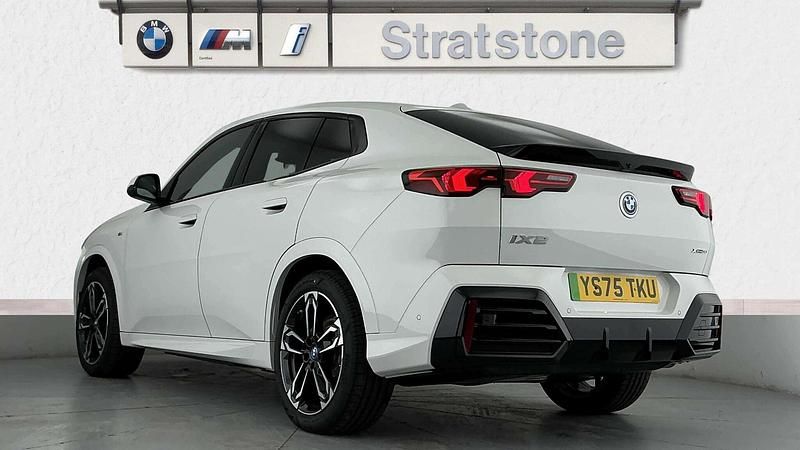 Used BMW iX2 M Sport 227 kW (309 HP) 2025 White SUV