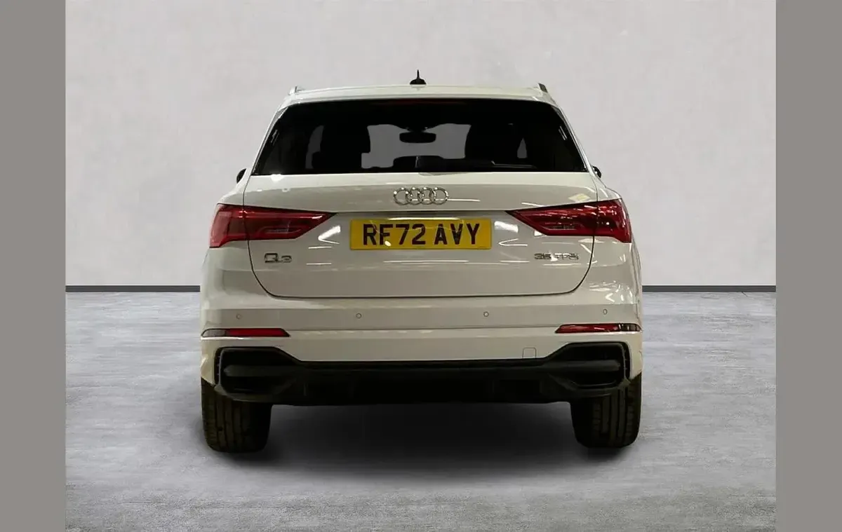 Used Audi Q3 S-Line 150 HP (110 kW) 2023 White SUV