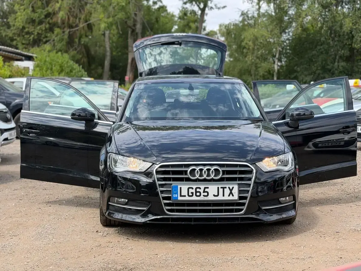 Used Audi A3 Sportback Sport 110 HP (80 kW) 2015 Black Hatchback