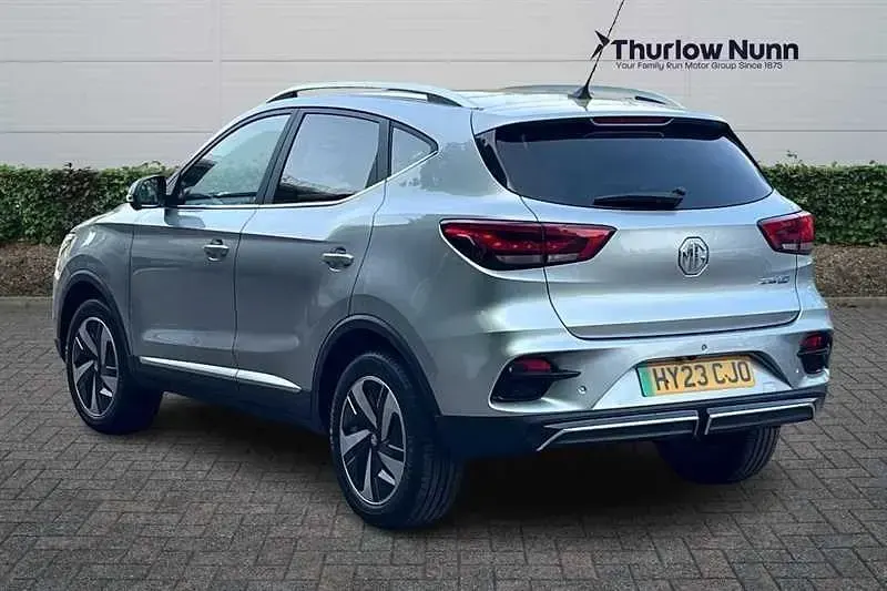 Käytetty MG ZS Trophy 114 kW (156 HP) 2023 Hopea Katumaasturi
