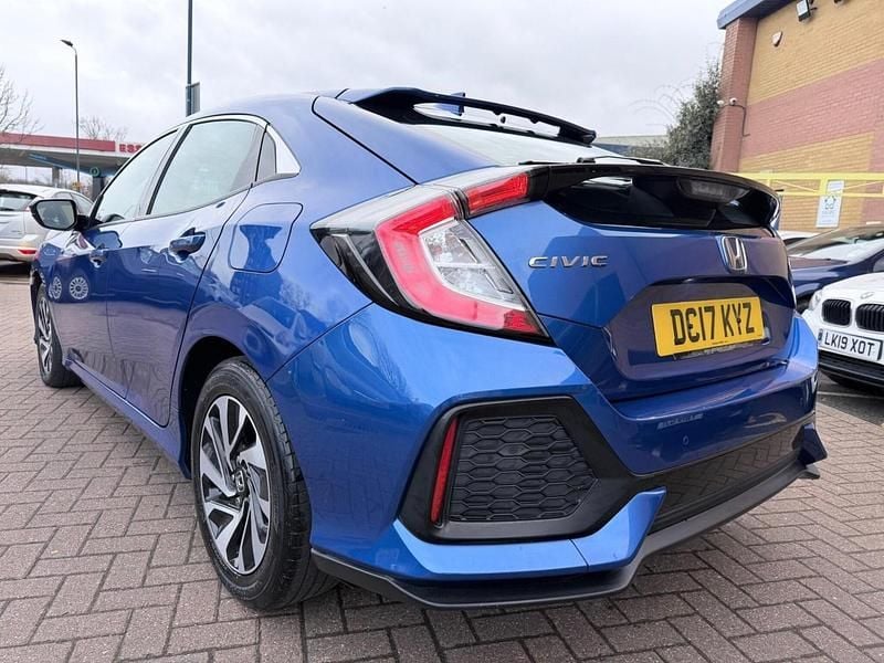 Used Honda Civic SE 129 HP (94 kW) 2017 Blue Hatchback