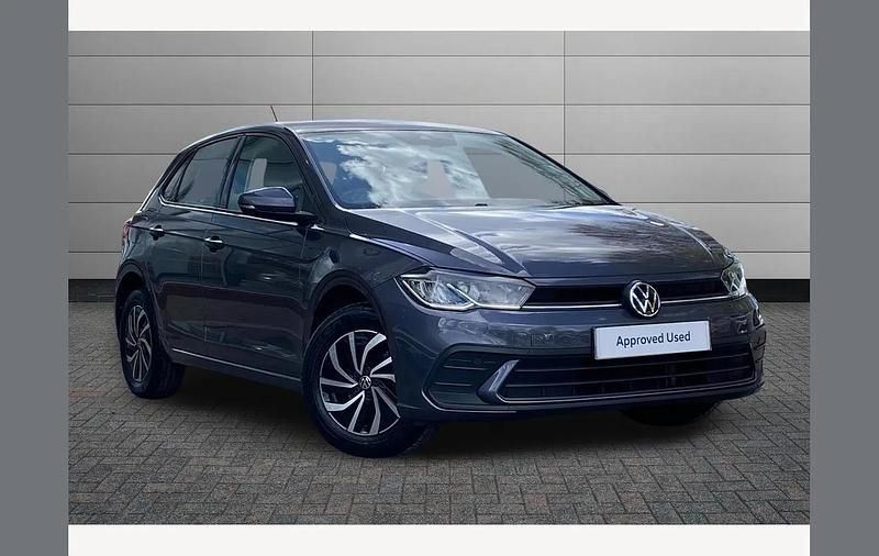 Used VW Polo Life 95 HP (69 kW) 2022 Smokey grey Hatchback