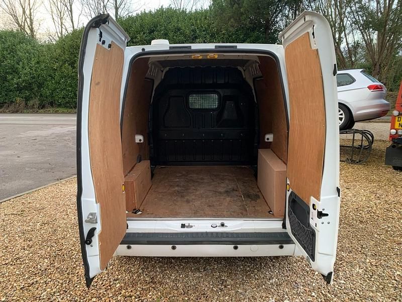 Used Ford Transit Connect 2011 White MPV