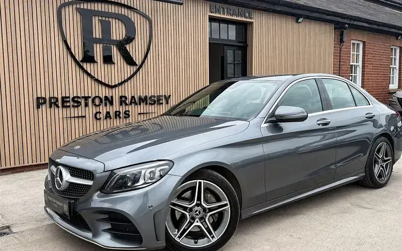 Używany Mercedes C220 AMG Line Premium 194 KM (142 kW) 2018 Sedan/Limuzyna