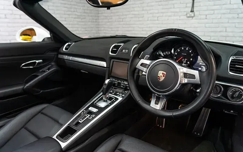Used Porsche Boxster 265 HP (194 kW) 2012 White Cabriolet