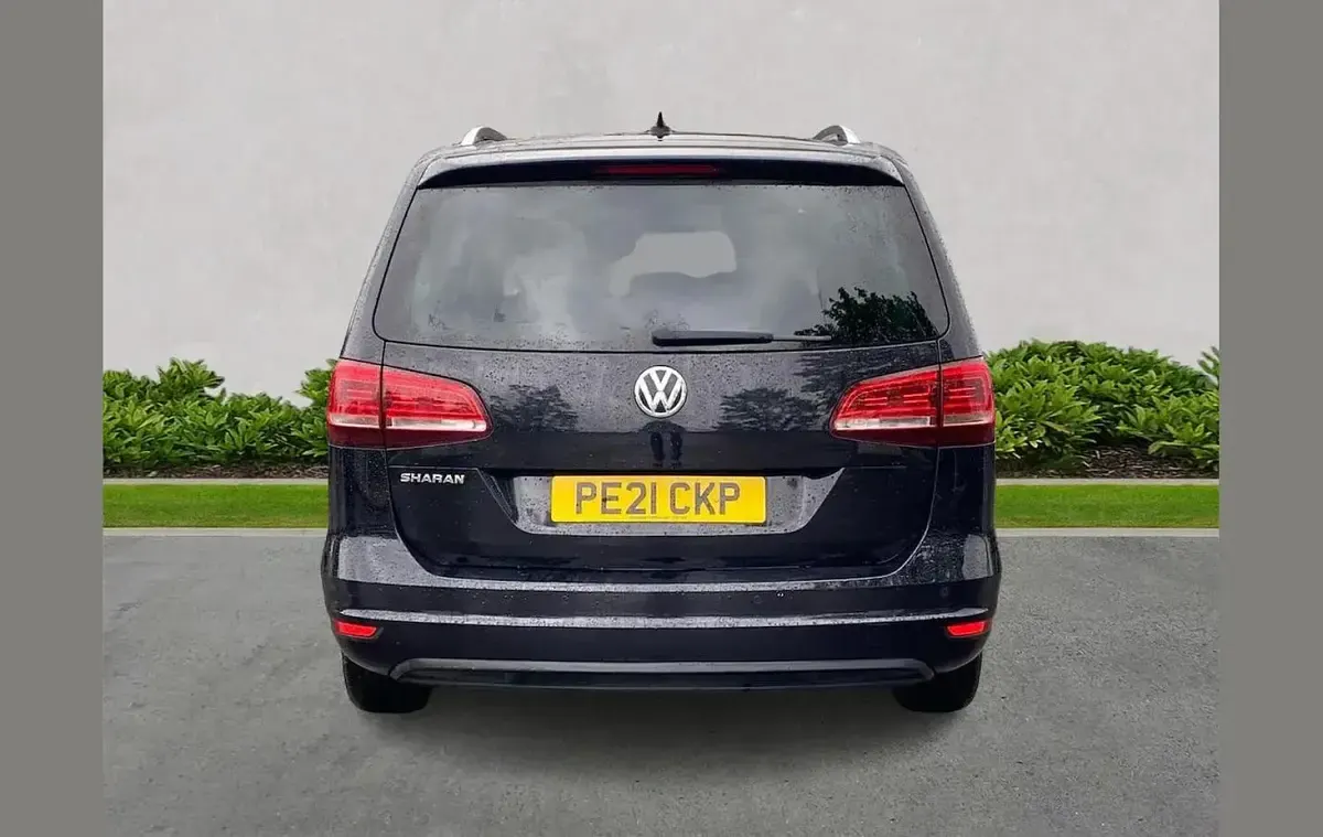 Used VW Sharan SE 150 HP (110 kW) 2021 Black MPV